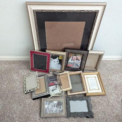 Lot #43 - Lot of Decorative Picture Frames
