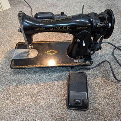 Lot #87 - Vintage Singer Sewing Machine Model 15 with Pedal