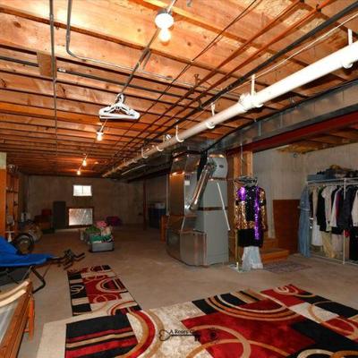 542 basement