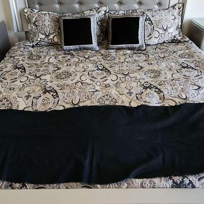 J Queen King Size Bed Cover 