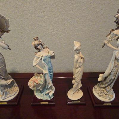 Four Giuseppe Armani Figurines