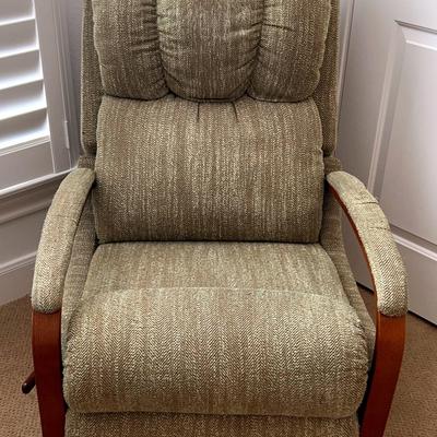 Harbor Town Rocker Recliner 