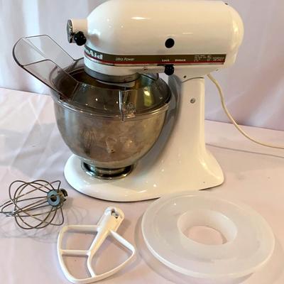 KitchenAid White Tilt Head Stand Mixer With Accessories 