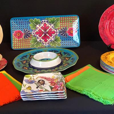 Assorted Multi-colored Melamine/plastic ware 