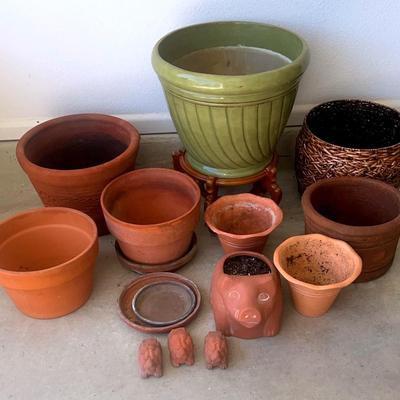 A Lot Of Pots! 