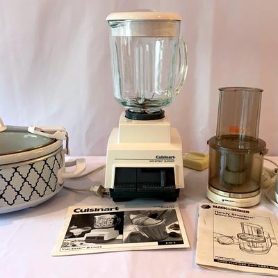 Crock Pot, Cuisinart Blender, Black & Decker Micro-Processor, Hamilton Beach Electric Kettle