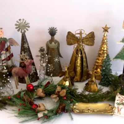 Rustic Metal Christmas Decor 