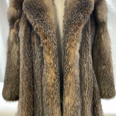 105: Michael Forrest Fox Fur Coat, New York

