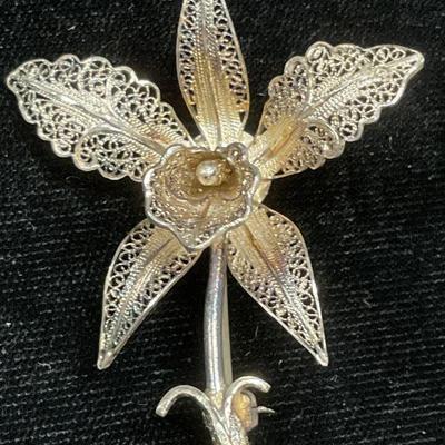 626: Vintage Sterling Silver Filigree Orchid Brooch
