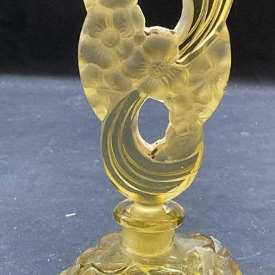 318: Vintage Yellow Cut Art Glass Perfume Bottle
