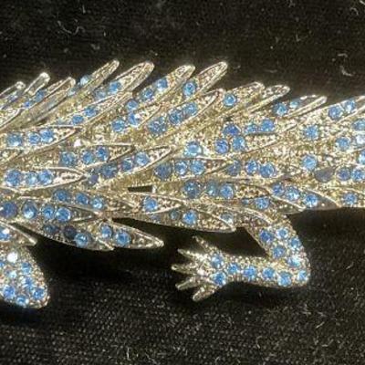 653: Silver Tone Blue Crystal Lizard Brooch 4.5in L

