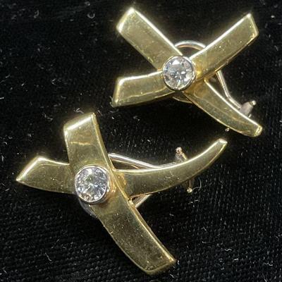 412: 18K GOLD & DIAMOND X EARRINGS
