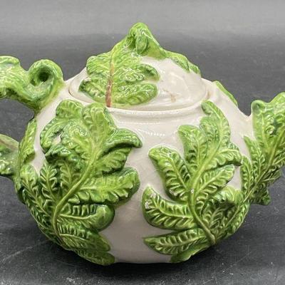 593: Vtg KALDUN & BOGLE Sig Majolica Leaf Motif Tea Pot
