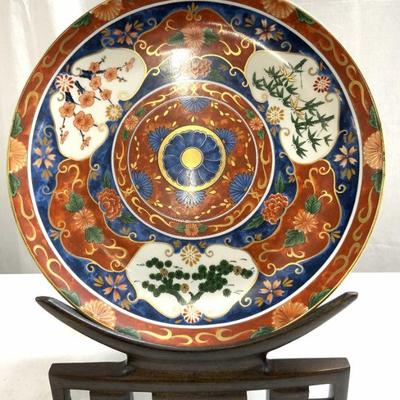 558: Signed Vntg Asian Porcelain Plate W Wooden Stand
