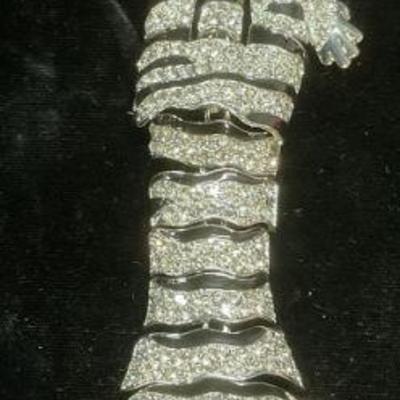 698: XL Silver Tone Crystal Tiger Brooch 10in L
