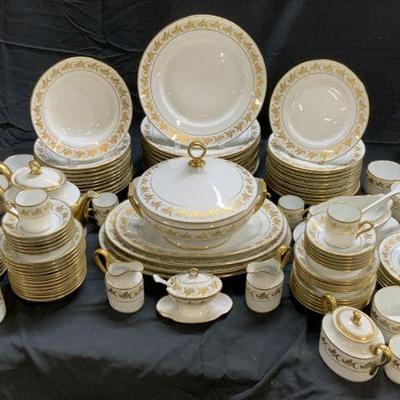 262: Set 122 RICHARD GINORI Porcelainware

