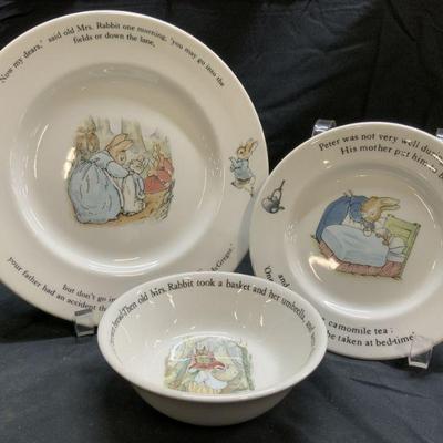 643: WEDGWOOD PETER RABBIT Set 3 Porcelainware
