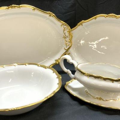 737: WEIMAR PORZELLAN KATHARINA Set 4 Porc W Gilt Rims
