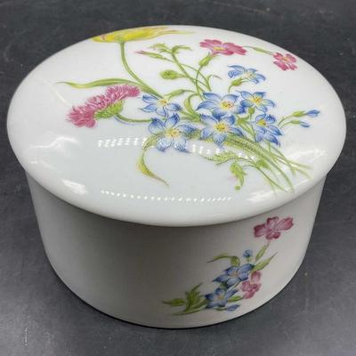 506: LIMOGES FRANCE Signed Floral Porcelain Trinket Box
