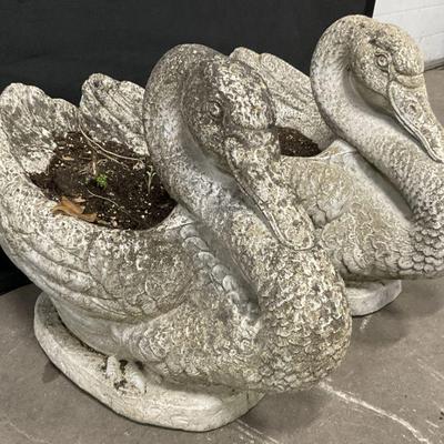 491: Pair Vintage Swan Form Planter Garden Statuaries
