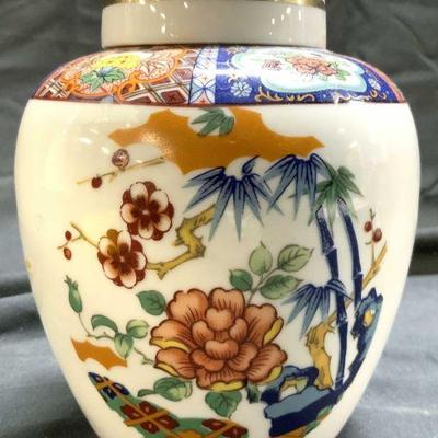 199: IMARI WARE Painted Asian Porc Ginger Jar
