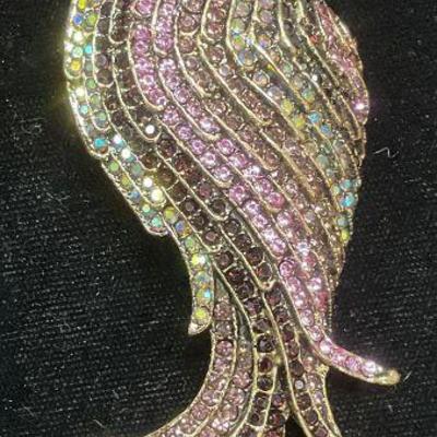 682: XL Gold Tn Crystal Parrot Bird Brooch 4.5in L
