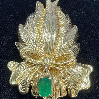 405: TIFFANY & CO 18k GOLD EMERALD FLOWER BROOCH
