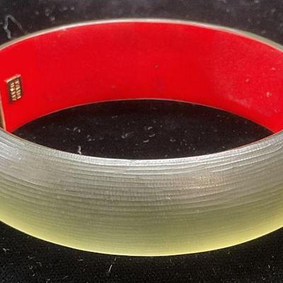 511: Alexis BITTAR Gold Tn Green Lucite Bangle Bracelet
