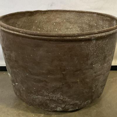 474: Antique Metal Top Handle Bucket / Pail
