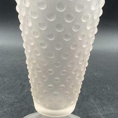 543: Vintage Frosted Pink Hobnail Glass Vase
