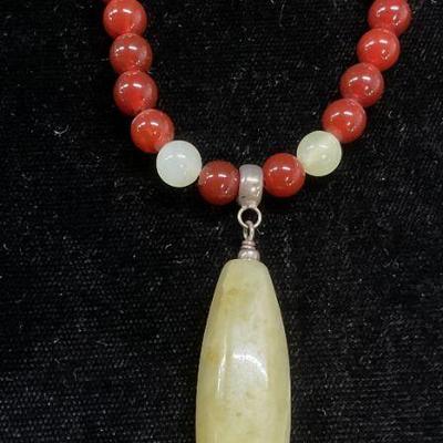 695: Red & Green Semiprecious Beaded Necklace
