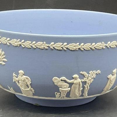 25: WEDGWOOD BLUE JASPERWARE Pottery Bowl
