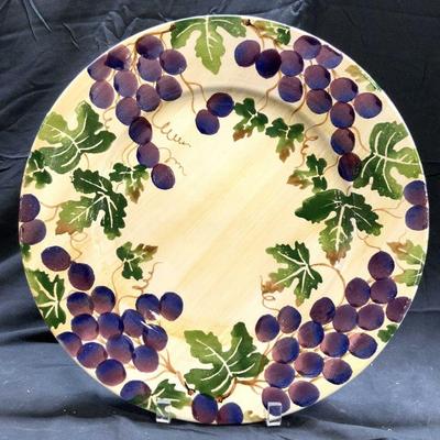 586: LA CERAMICA VBC NOVE Porc Grape & Vine Plate
