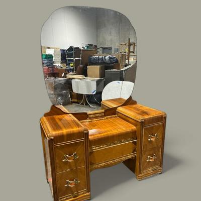 Vintage 30s/40s Art Deco "Waterfall" Vanity 
