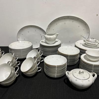 Vintage 50s Atomic Starburst/Snowflake China Set W/ 10 Full Place Settings 