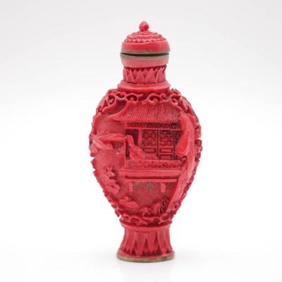 Vintage Chinese Cinnabar Snuff Bottle