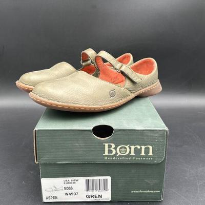 Born Green Leather Mary Jane Shoes, Size 8