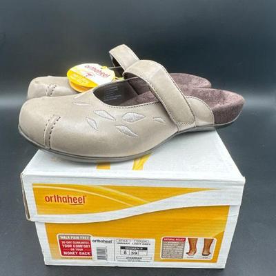 Orthaheel Beige Slip-On Shoes with Strap, Size 8