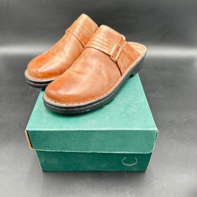 Clark’s Brown Leather Mule-Style Shoes, Size 8