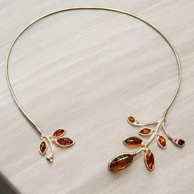 Silver amber collar necklace