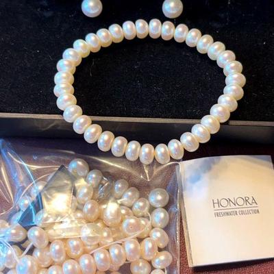 Honora freshwater pearls for repair