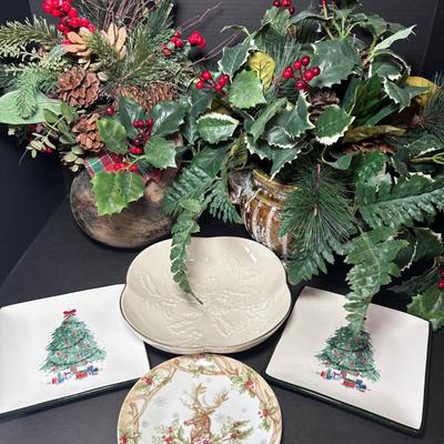 Lenox, 222 Fifth, Holiday Homes Plates & 2 Center Pieces In Pots