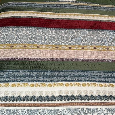 Queen Quilt Bedding
