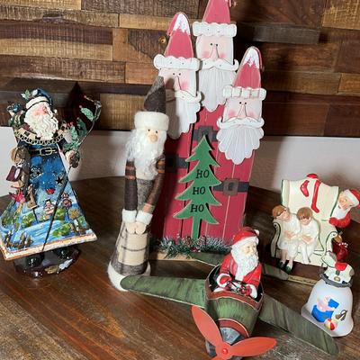 Unique & Vinage Look Santa’s