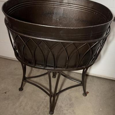 Patio & Deck Tub With Stand