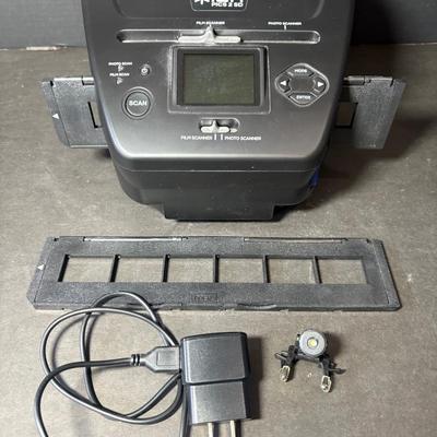 ION Pics 2 SD Photo, Slide & Film Scanner W/SD Card