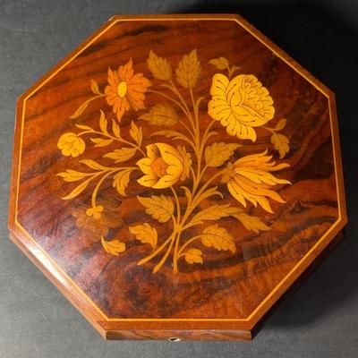Reuge Octagonal Inlaid Floral Jewelry/Music Box Italy w/Key