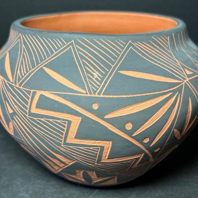 Red Clay Carved N.M. Acoma Pottery Vase