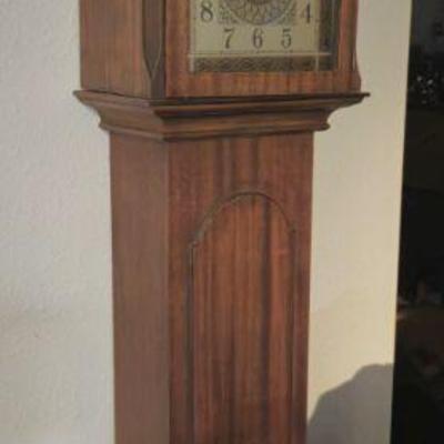 Antique Grandmother Clock (no working clock works)