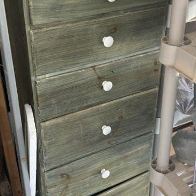 7 drawer chest with white pulls